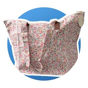 Once upon a rose- vintage floral style beach shoulder bag NWT!